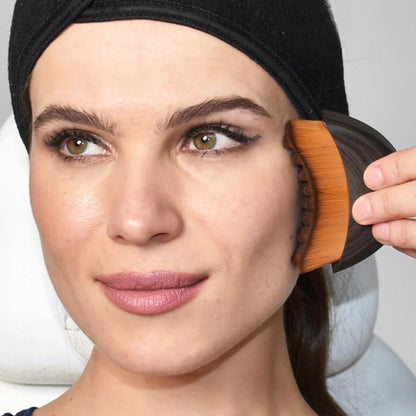 Cosmetific™ GlowBrush